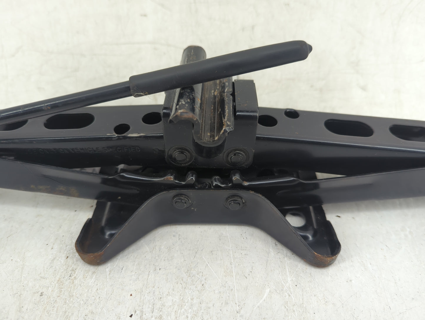 2007 Ford Taurus Spare Scissor Car Jack - Oemusedautoparts1.com