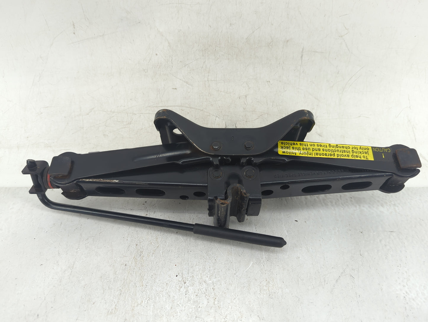 2007 Ford Taurus Spare Scissor Car Jack - Oemusedautoparts1.com
