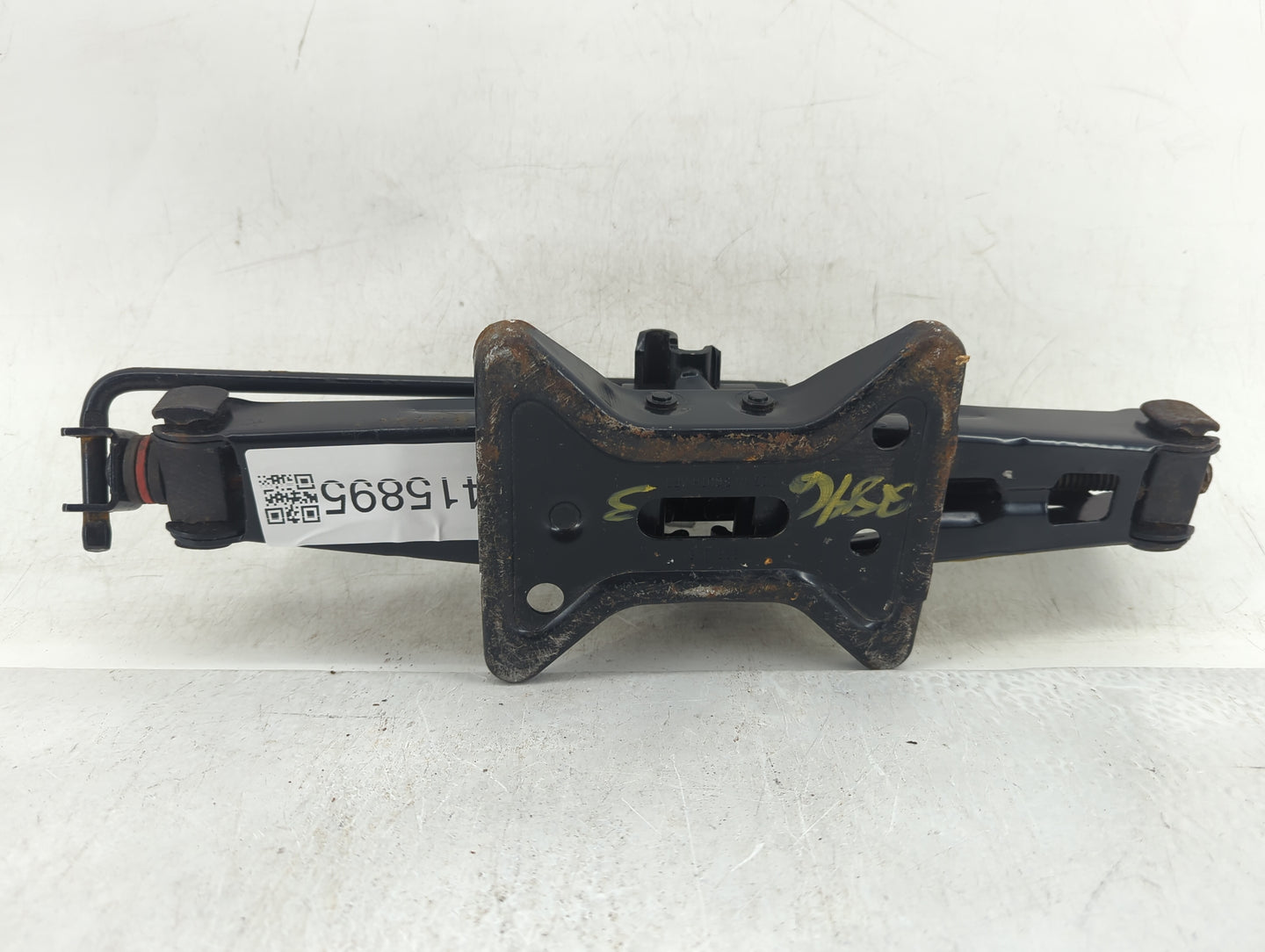 2007 Ford Taurus Spare Scissor Car Jack 1415895 - Oemusedautoparts1.com