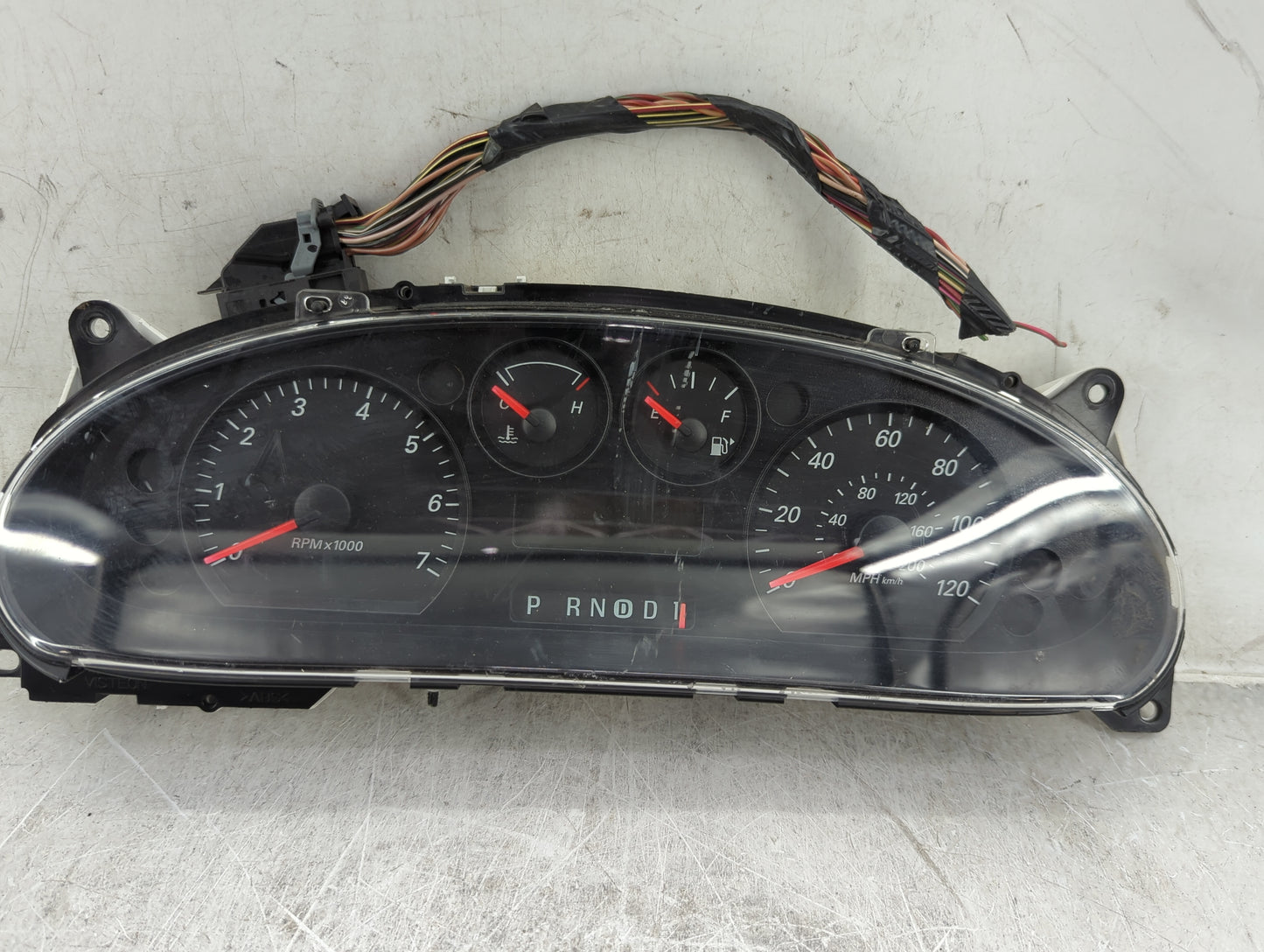 2007 Ford Taurus Instrument Cluster Speedometer Gauges P/N:XF1F-10A855-K Fits OEM Used Auto Parts - Oemusedautoparts1.com