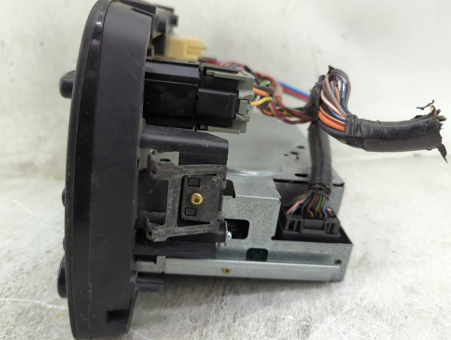 2007 Ford Taurus Climate Control Module Temperature AC/Heater Replacement P/N:4F1T-18C858-DC YF1F-18A965-AA Fits OEM Used Au