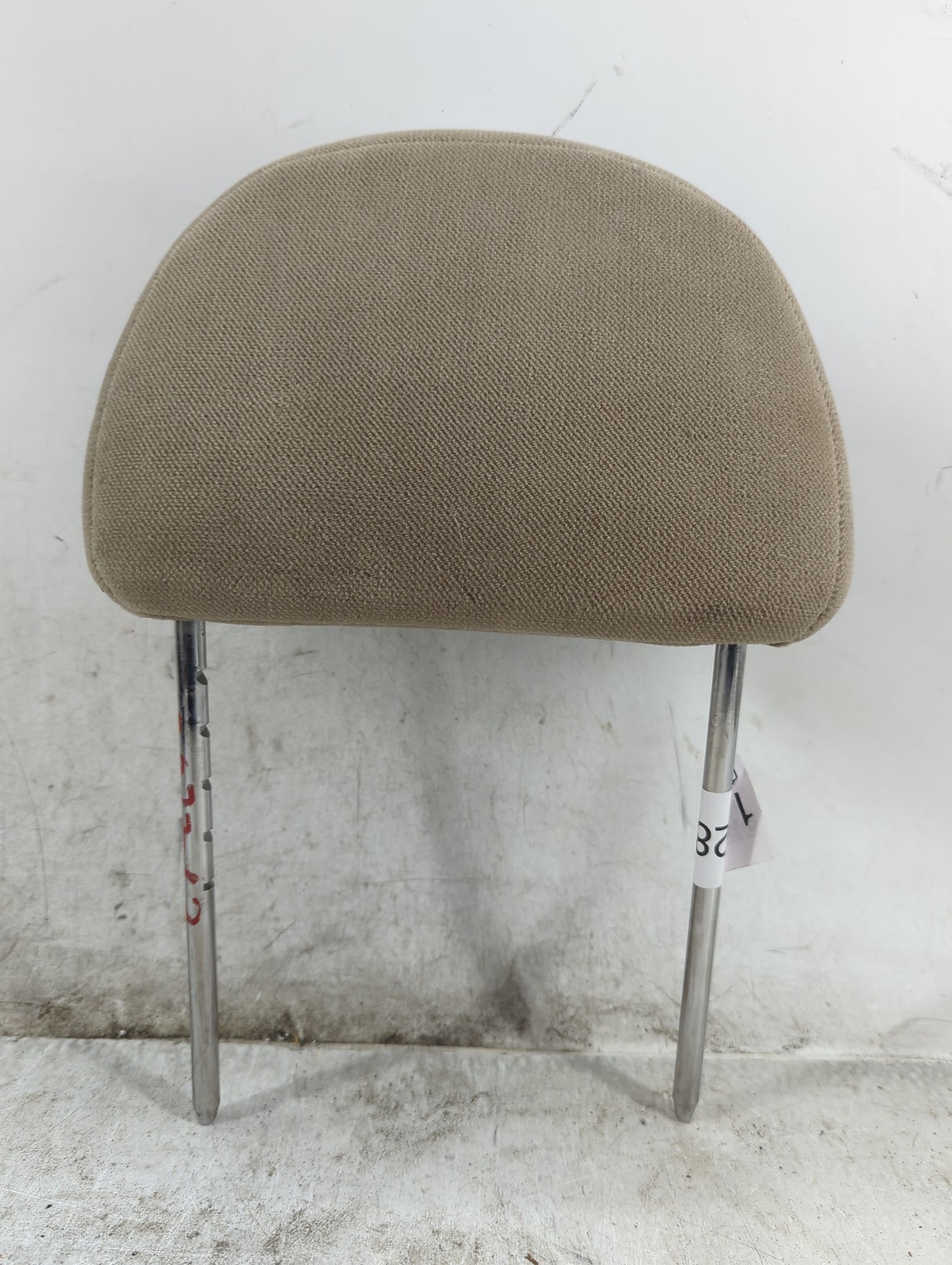 2004-2007 Ford Taurus Headrest Head Rest Rear Seat Fits Fits 2004 2005 2006 2007 OEM Used Auto Parts - Oemusedautoparts1.com