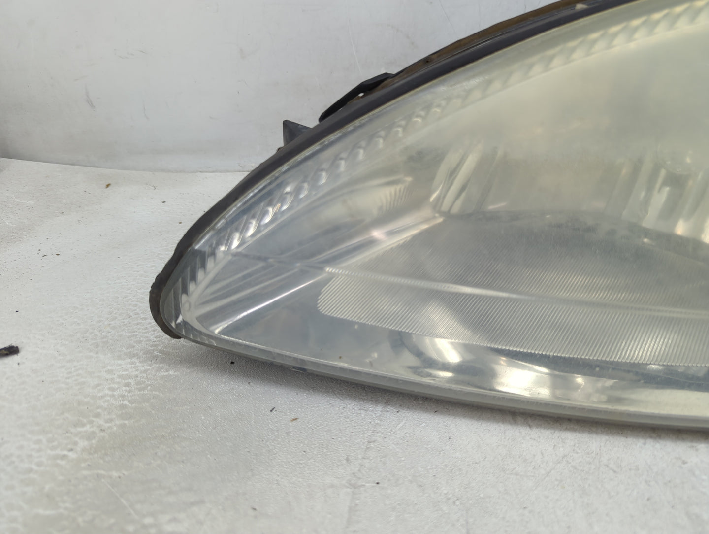 2000-2007 Ford Taurus Driver Left Oem Head Light Headlight Lamp - Oemusedautoparts1.com