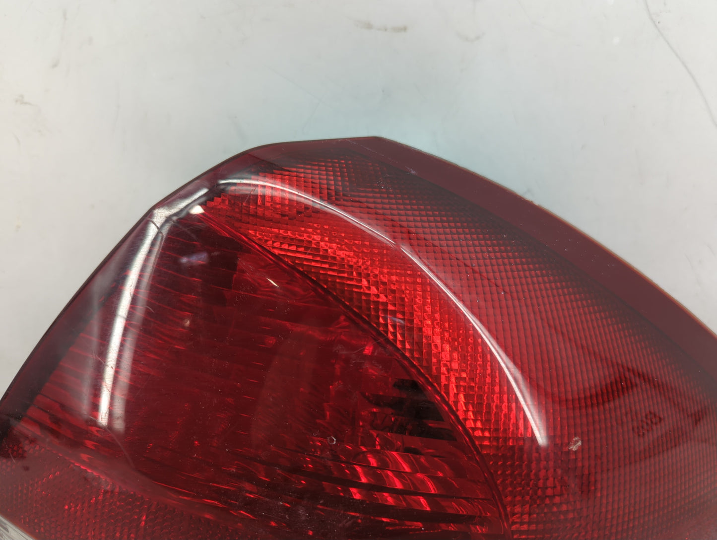 2004-2007 Ford Taurus Tail Light Assembly Passenger Right OEM P/N:4F1X-13440-B 4F1X-13440-A Fits Fits 2004 2005 2006 2007 OE