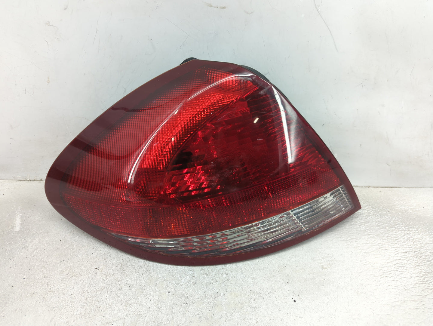 2004-2007 Ford Taurus Tail Light Assembly Driver Left OEM Fits Fits 2004 2005 2006 2007 OEM Used Auto Parts - Oemusedautopar