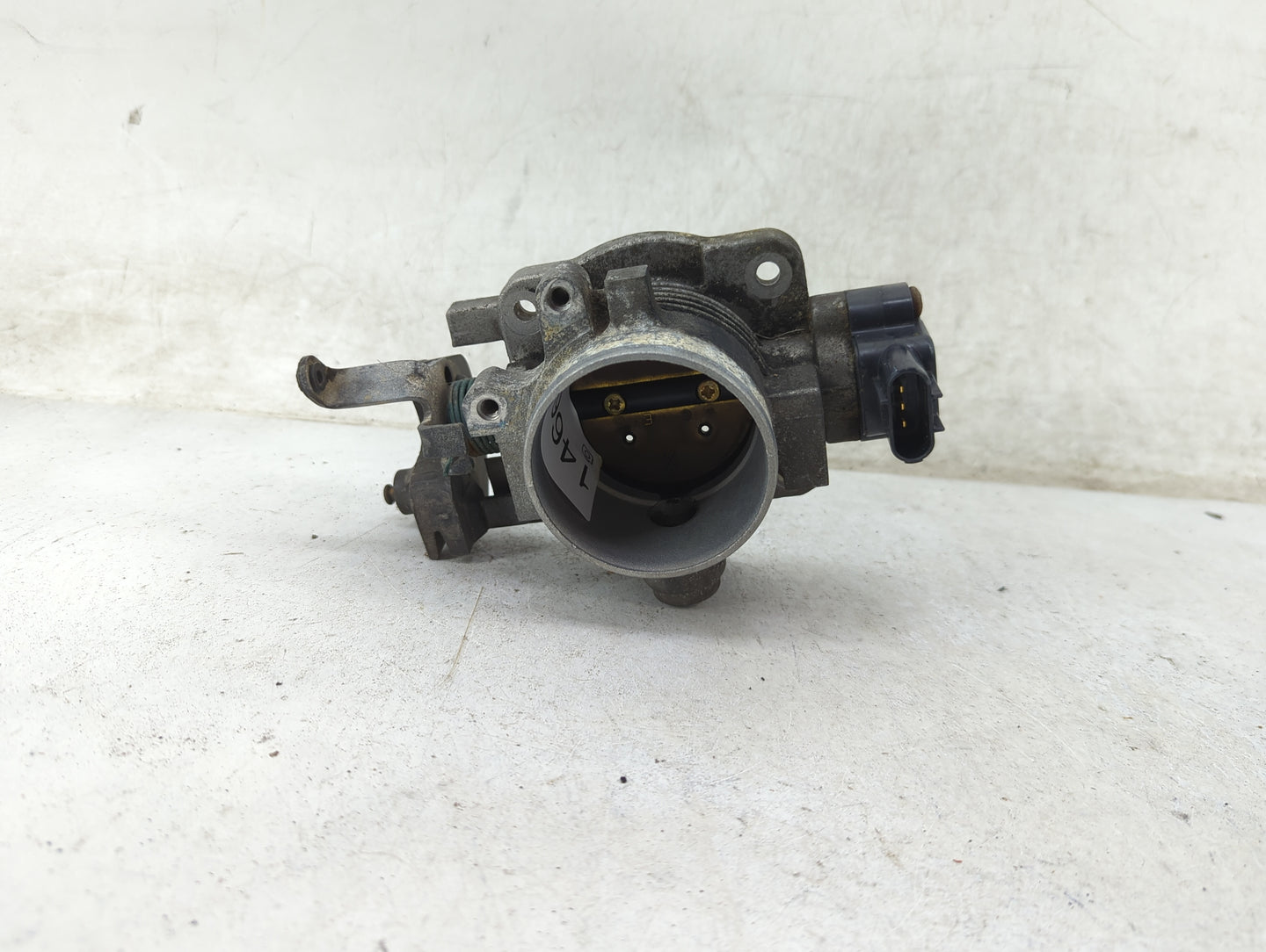 2000-2007 Ford Taurus Throttle Body P/N:F5RF 9B989 Fits Fits 2000 2001 2002 2003 2004 2005 2006 2007 OEM Used Auto Parts - O
