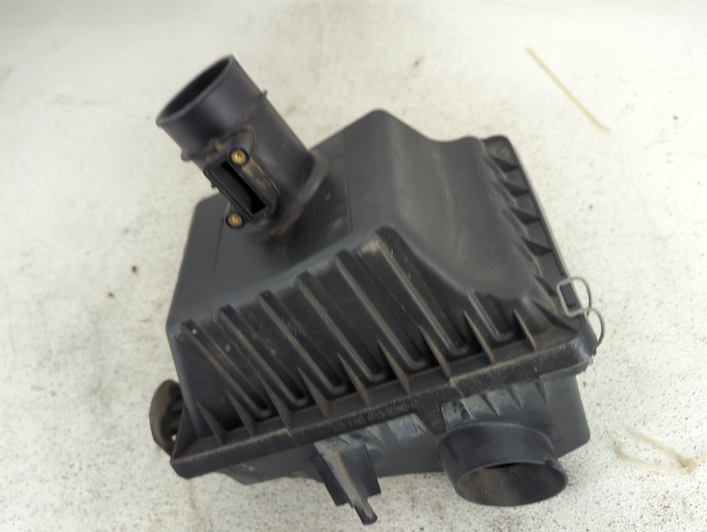 2005-2007 Ford Taurus Air Cleaner Intake-duct Hose Tube 1495354 - Oemusedautoparts1.com