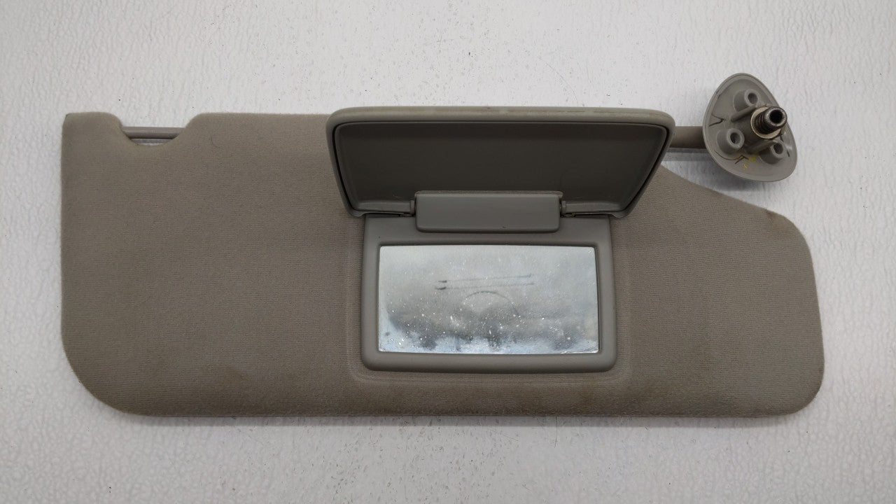 2004-2007 Ford Taurus Sun Visor Shade Replacement Passenger Right Mirror Fits Fits 2004 2005 2006 2007 OEM Used Auto Parts -