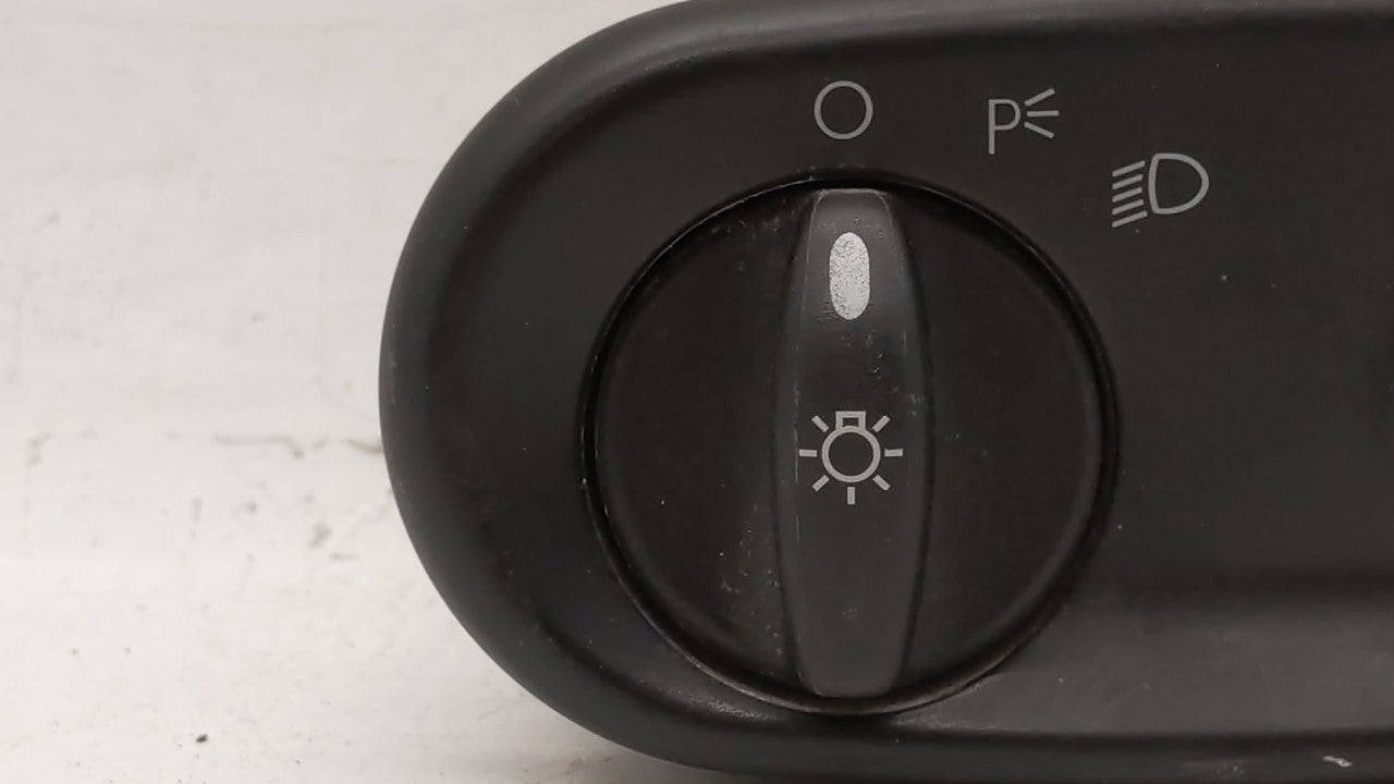 2007 Ford Taurus Headlight Head Light Switch Lamp Control - Oemusedautoparts1.com