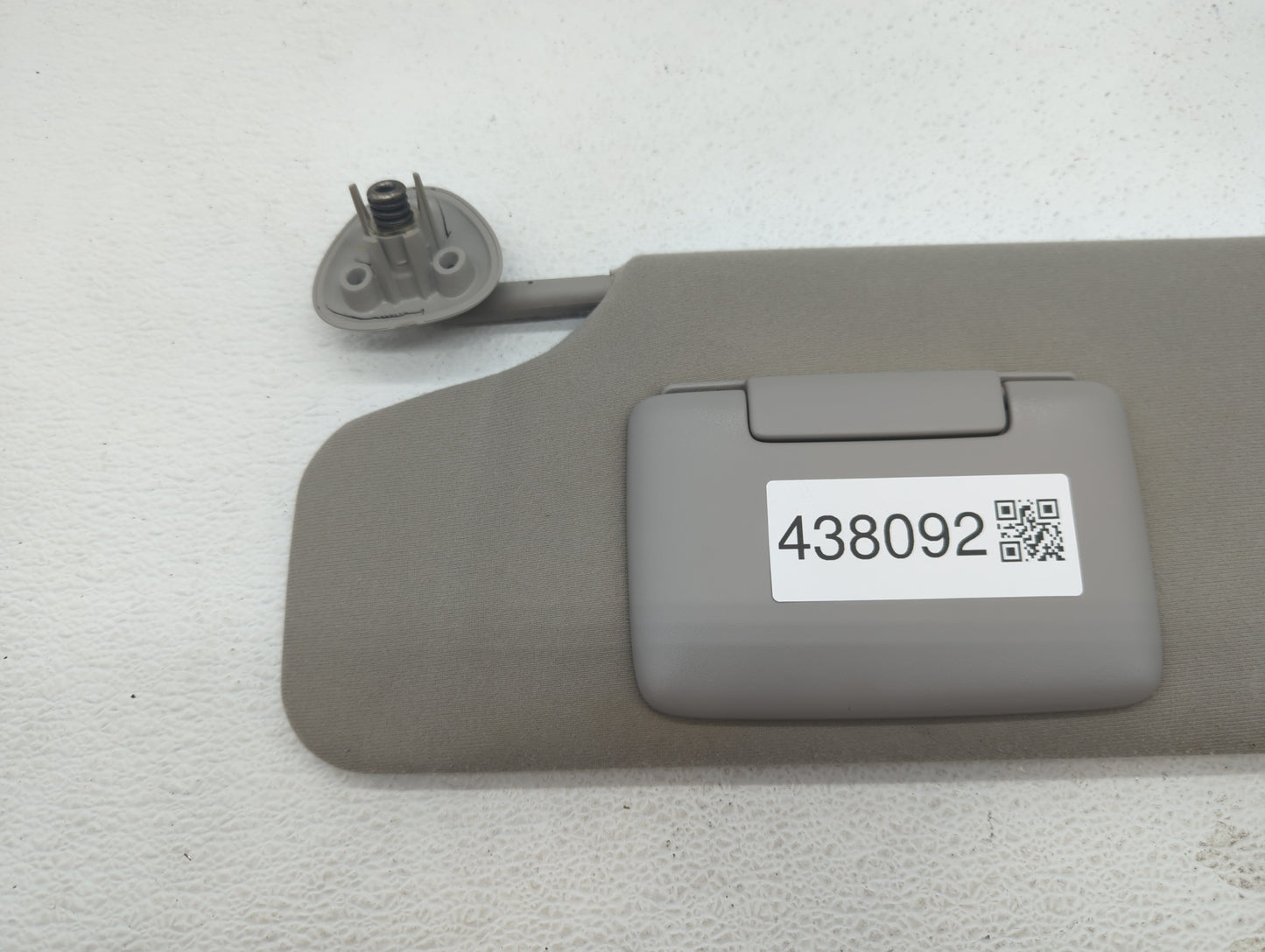 2004-2007 Ford Taurus Sun Visor Shade Replacement Driver Left Mirror Fits Fits 2004 2005 2006 2007 OEM Used Auto Parts - Oem