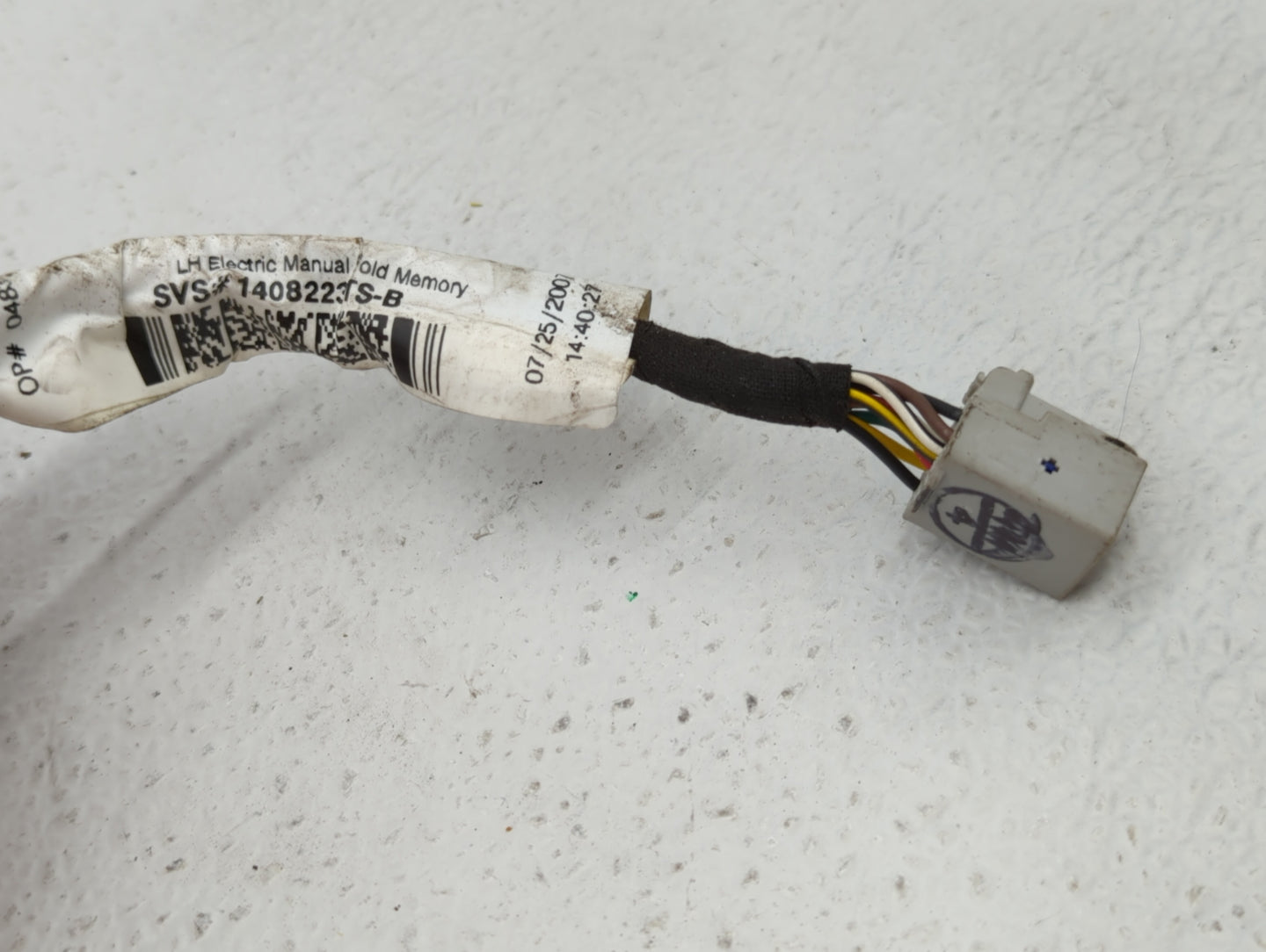 2002-2007 Ford Taurus Driver Side View Mirror - Left Door Mirror OEM Used - Oemusedautoparts1.com