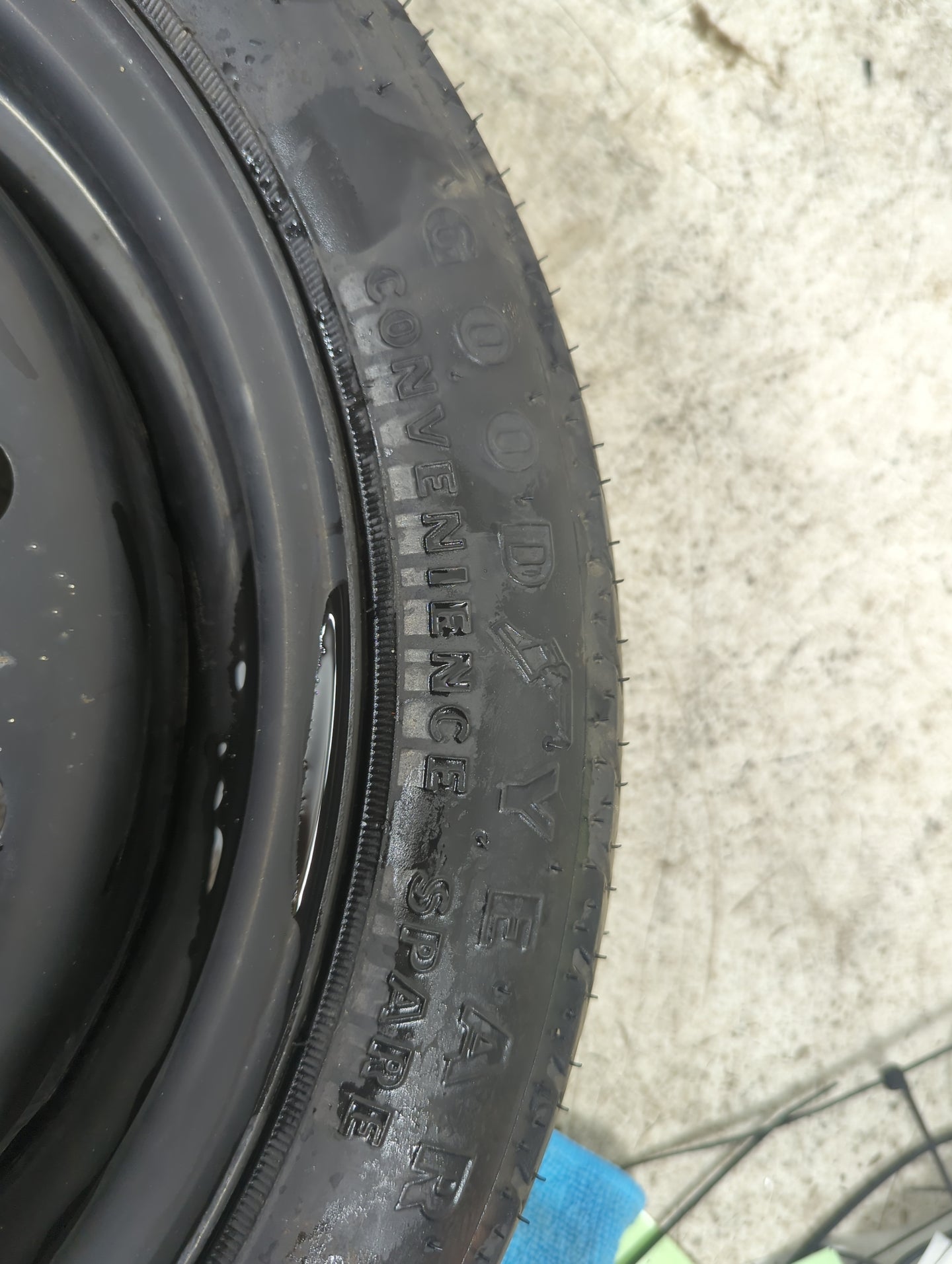 1993-2007 Ford Taurus Spare Donut Tire Wheel Rim Oem - Oemusedautoparts1.com