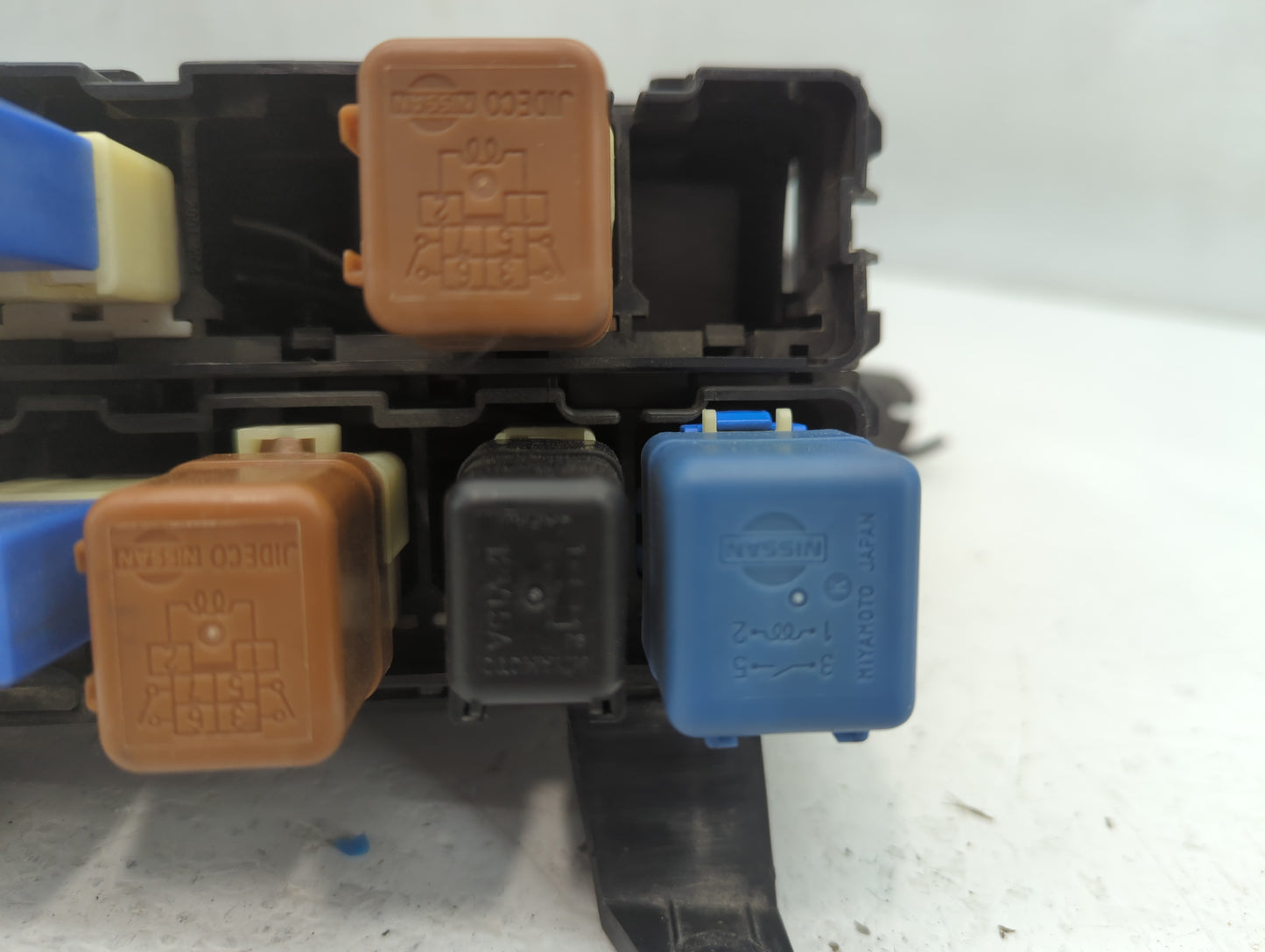 2005-2007 Ford Taurus Fusebox Fuse Box Panel Relay Module P/N:7154-3176-CAV-2 Fits Fits 2005 2006 2007 OEM Used Auto Parts -