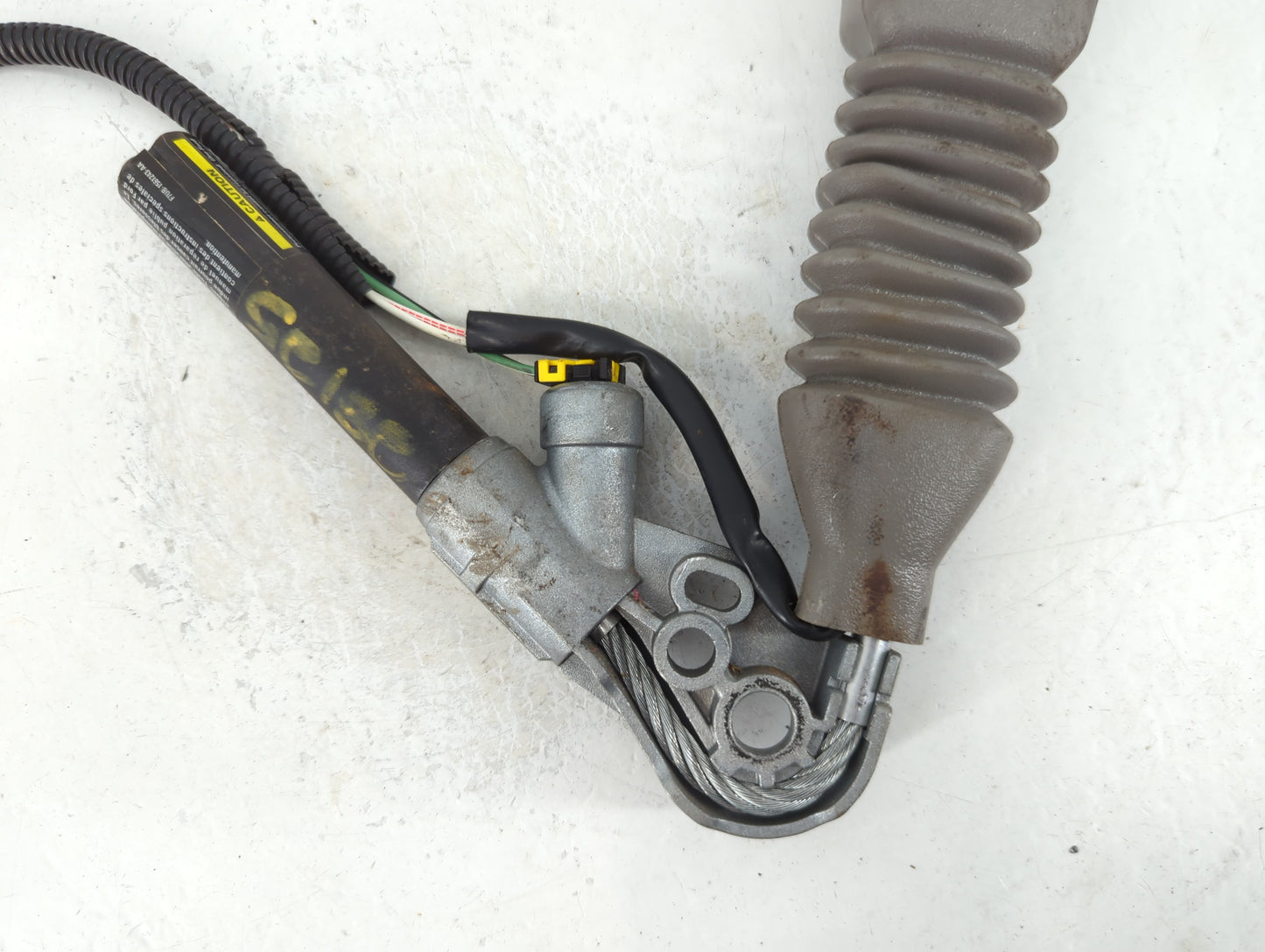 2004-2007 Ford Taurus Passenger Right Seat Belt Front Retractor - Oemusedautoparts1.com