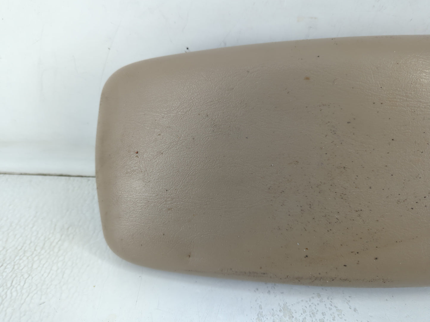 2007 Ford Taurus Center Console Armrest Cover Lid P/N:VE8401 W2213B Fits OEM Used Auto Parts - Oemusedautoparts1.com