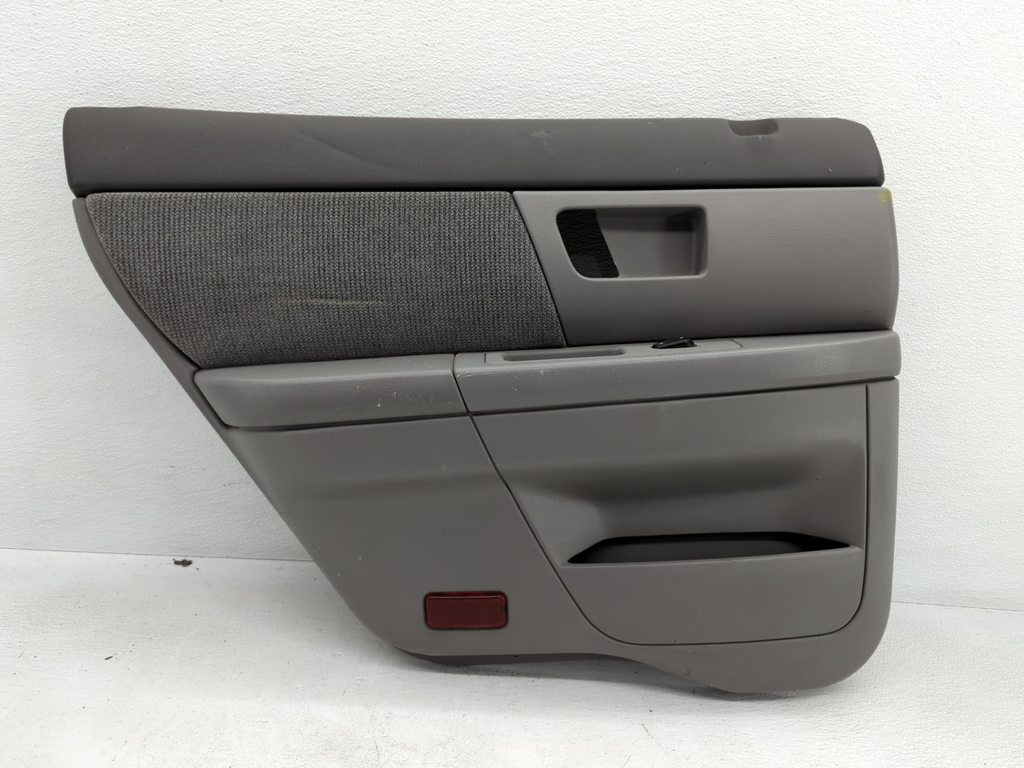 2007 Ford Taurus Rear Left Driver Interior Door Panel Trim - Oemusedautoparts1.com