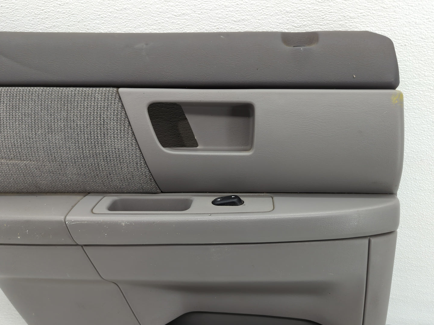 2007 Ford Taurus Rear Left Driver Interior Door Panel Trim - Oemusedautoparts1.com