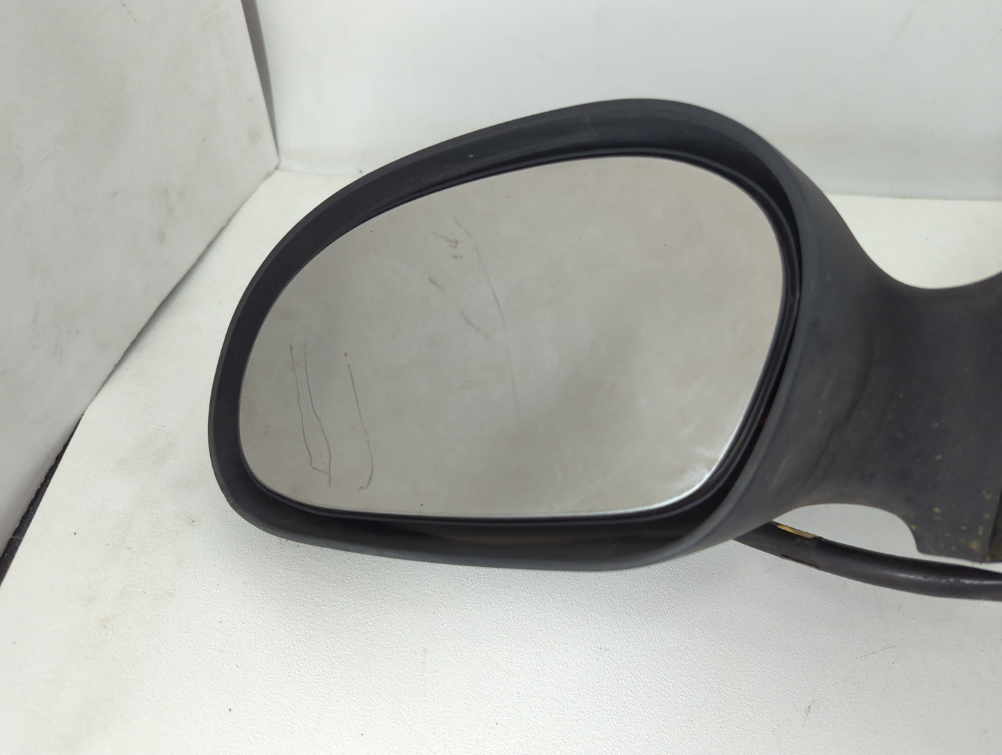2002-2007 Ford Taurus Driver Side View Mirror - Left Door Mirror OEM Used - Oemusedautoparts1.com
