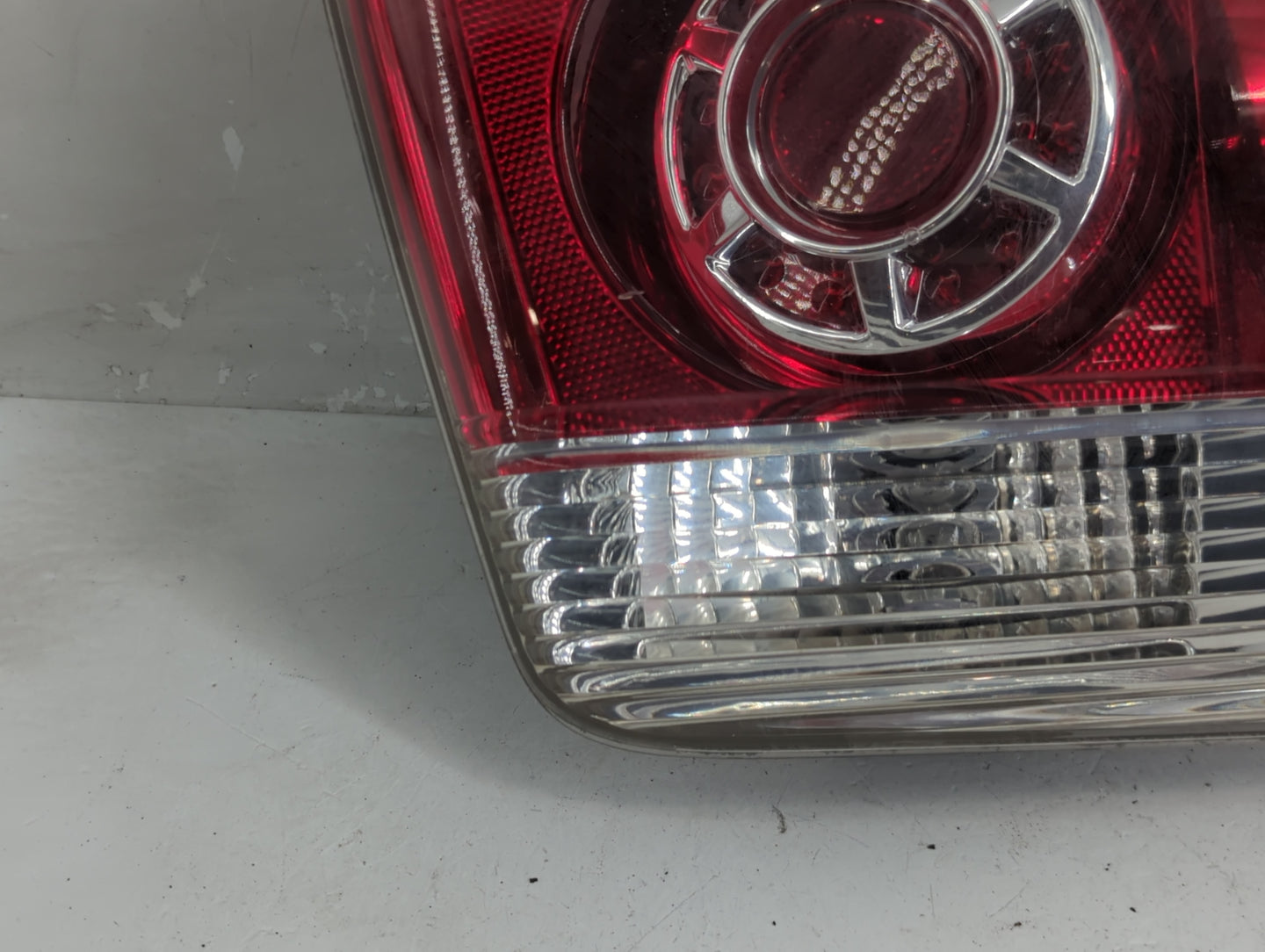 2007-2012 Gmc Acadia Tail Light Assembly Driver Left OEM Fits Fits 2007 2008 2009 2010 2011 2012 OEM Used Auto Parts - Oemus