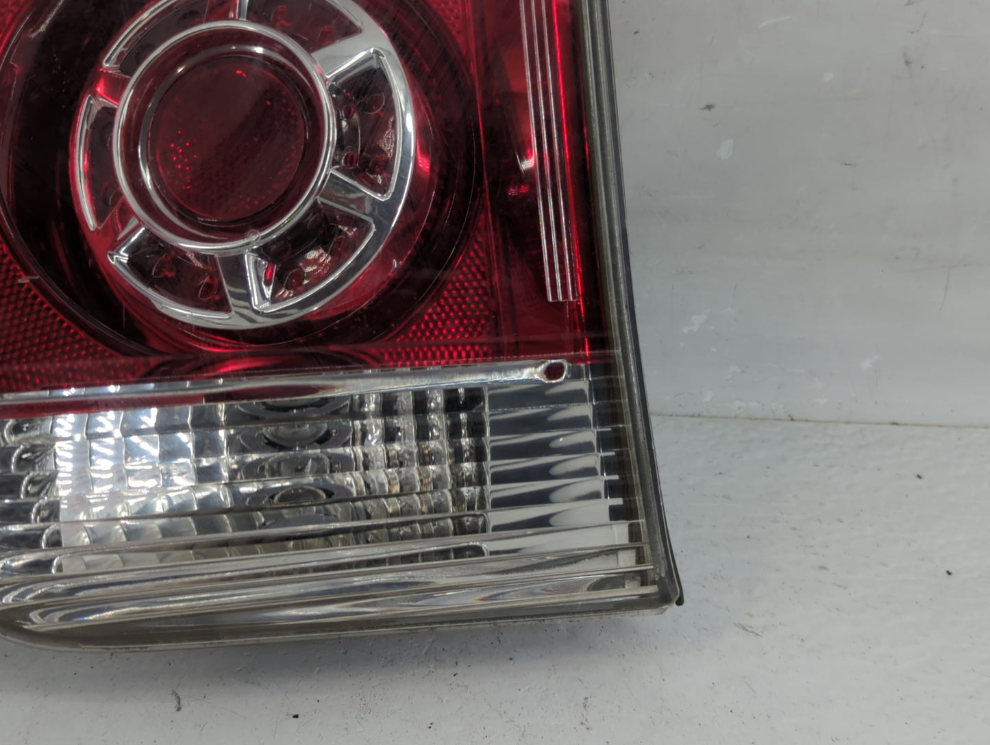2007-2012 Gmc Acadia Tail Light Assembly Driver Left OEM Fits Fits 2007 2008 2009 2010 2011 2012 OEM Used Auto Parts - Oemus