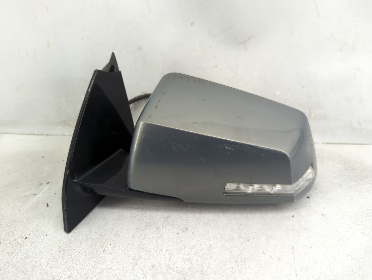 2007-2008 Gmc Acadia Driver Side View Mirror - Left Door Mirror OEM Used - Oemusedautoparts1.com