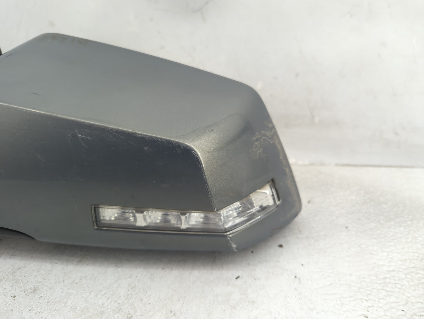 2007-2008 Gmc Acadia Driver Side View Mirror - Left Door Mirror OEM Used - Oemusedautoparts1.com