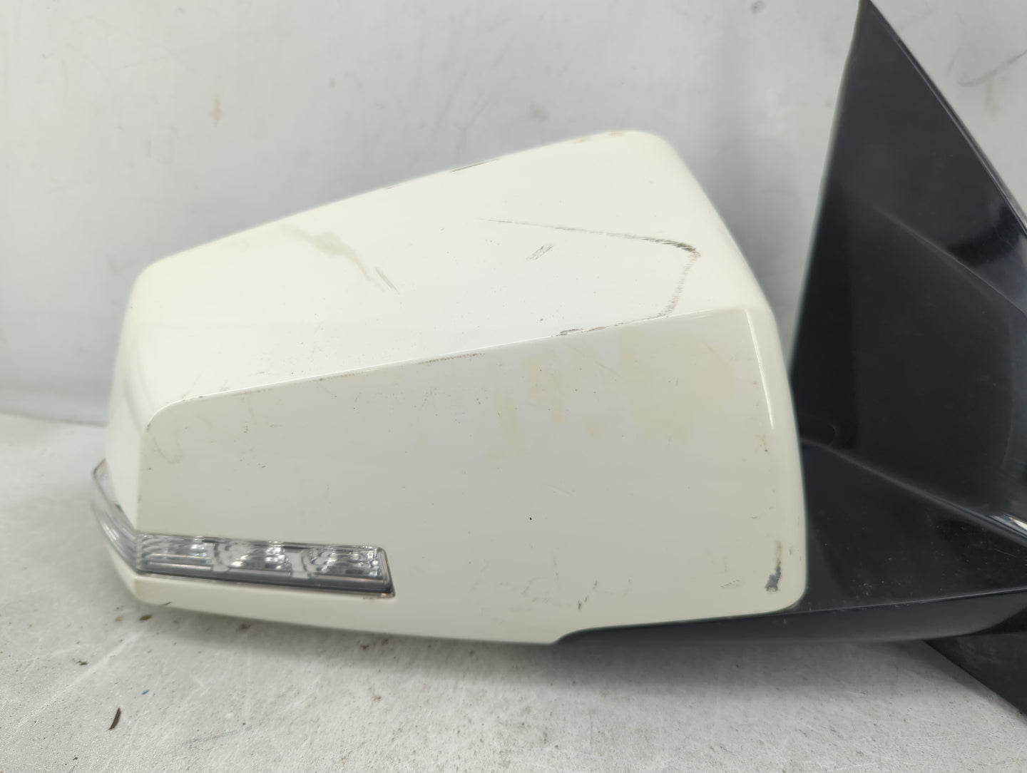 2007 Gmc Acadia Passenger Side View Mirror - Right Door Mirror OEM Used - Oemusedautoparts1.com