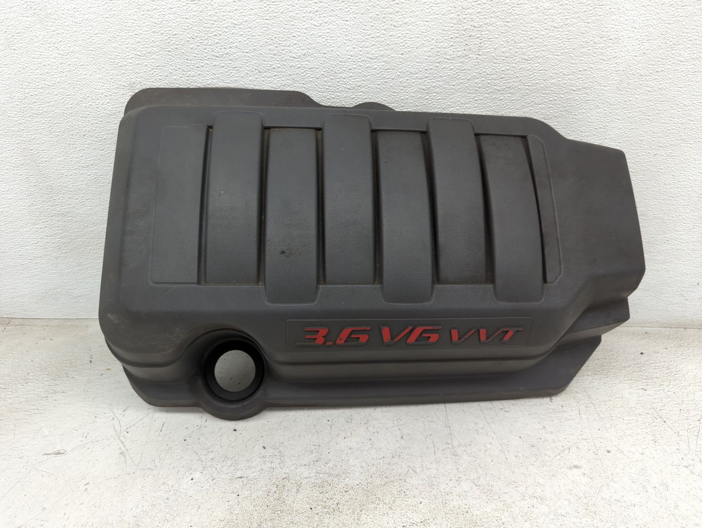 2007 Gmc Acadia Engine Cover 1450198 - Oemusedautoparts1.com