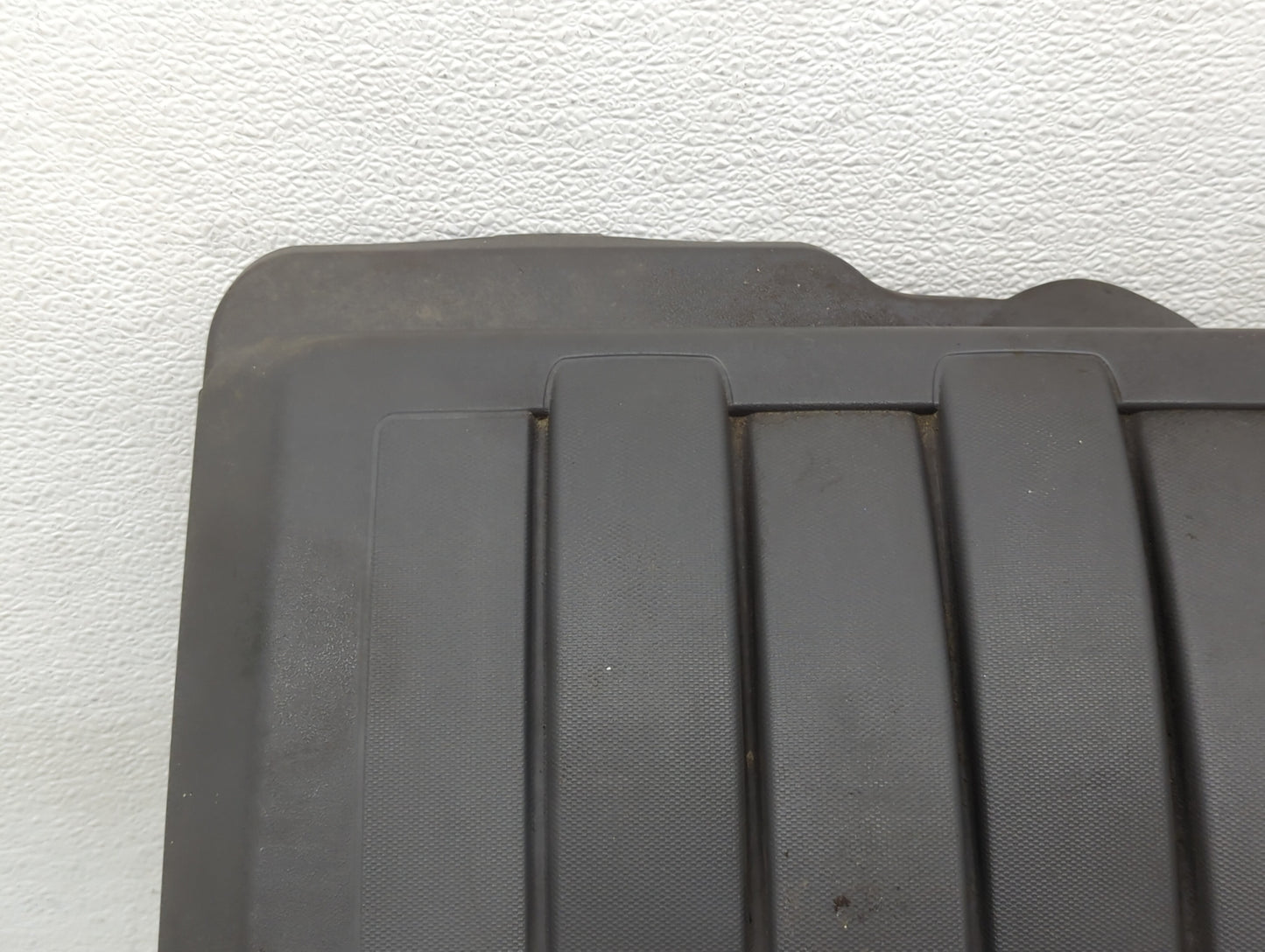 2007 Gmc Acadia Engine Cover 1450198 - Oemusedautoparts1.com