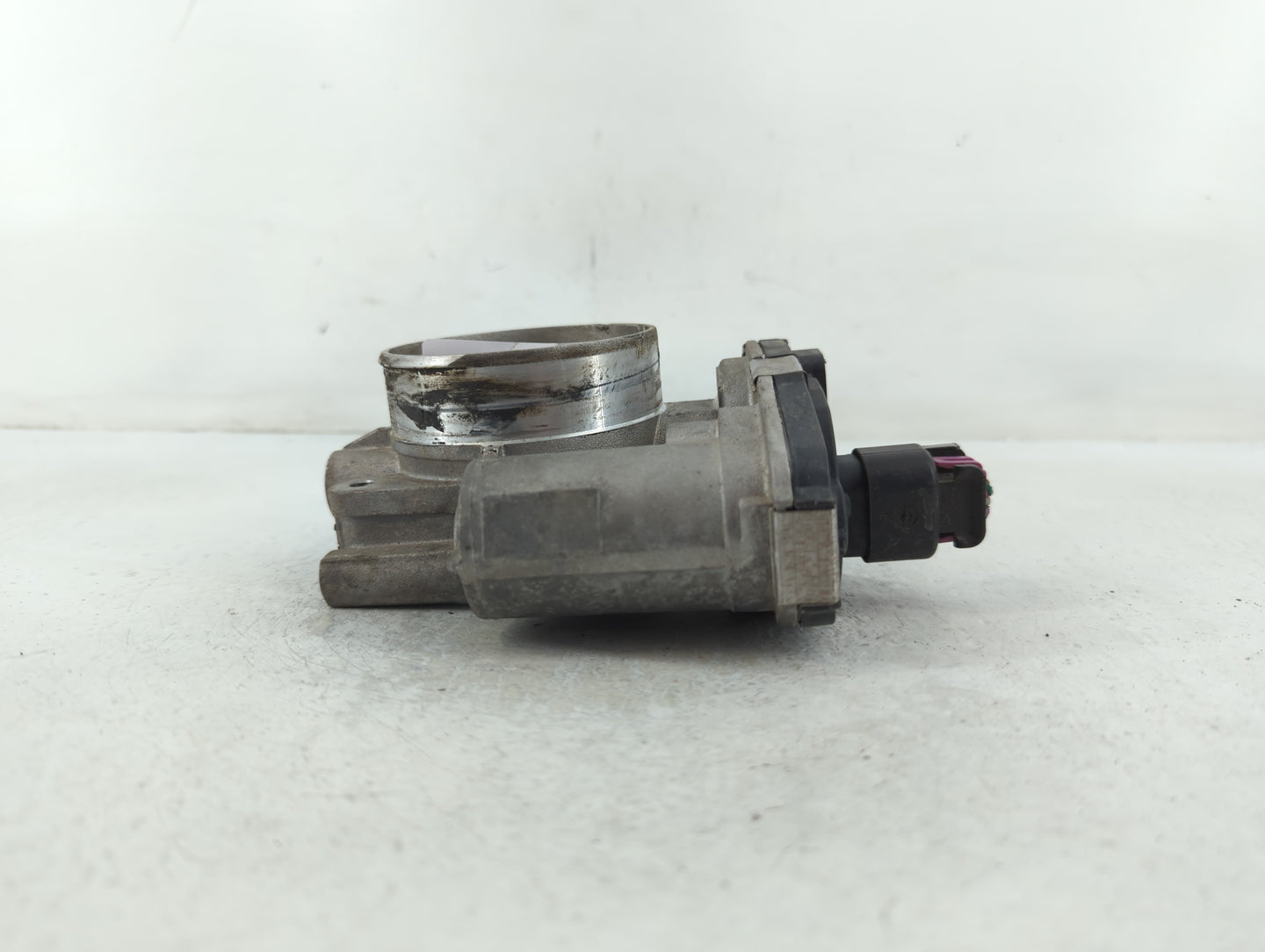2007-2011 Gmc Acadia Throttle Body P/N:1597AA8570 F00H60074 Fits Fits 2007 2008 2009 2010 2011 OEM Used Auto Parts - Oemused