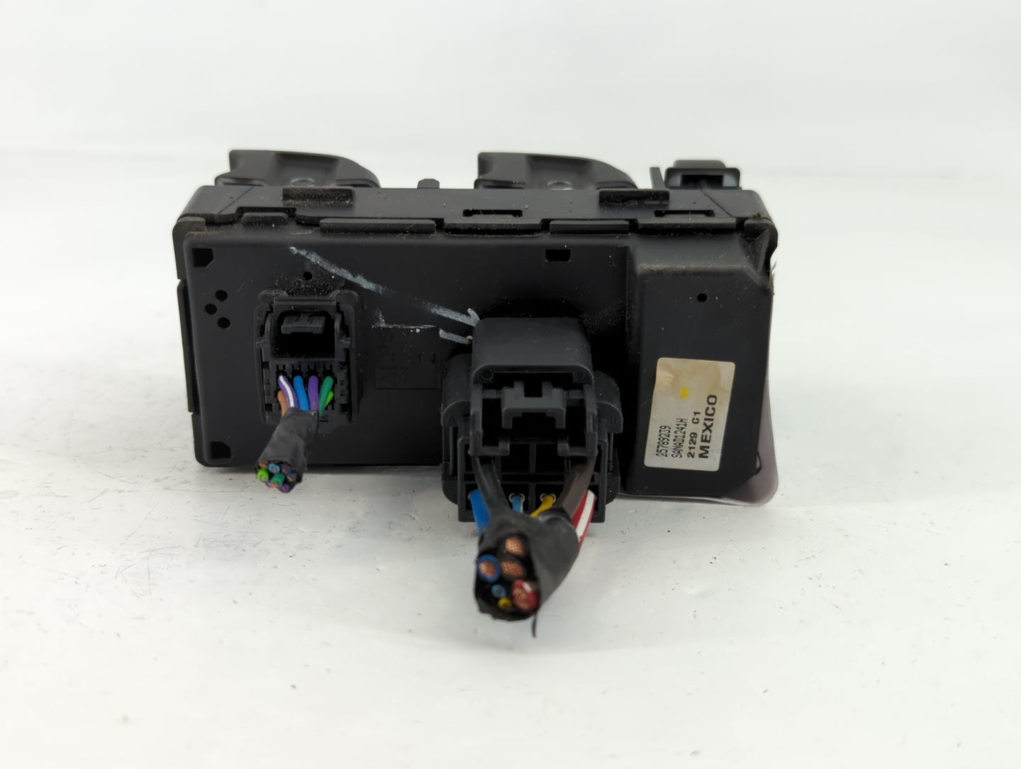 2007-2017 Gmc Acadia Master Power Window Switch Replacement Driver Side Left P/N:25789239 Fits OEM Used Auto Parts - Oemused