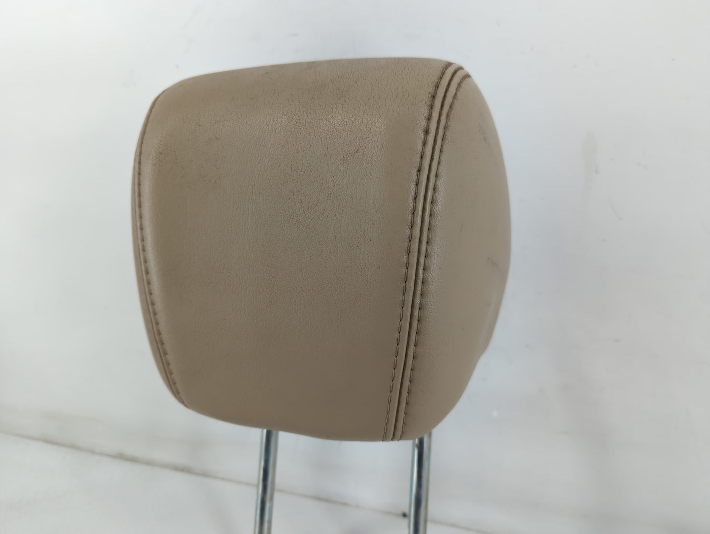 2007-2008 Gmc Acadia Headrest Head Rest Rear Seat Beige - Oemusedautoparts1.com