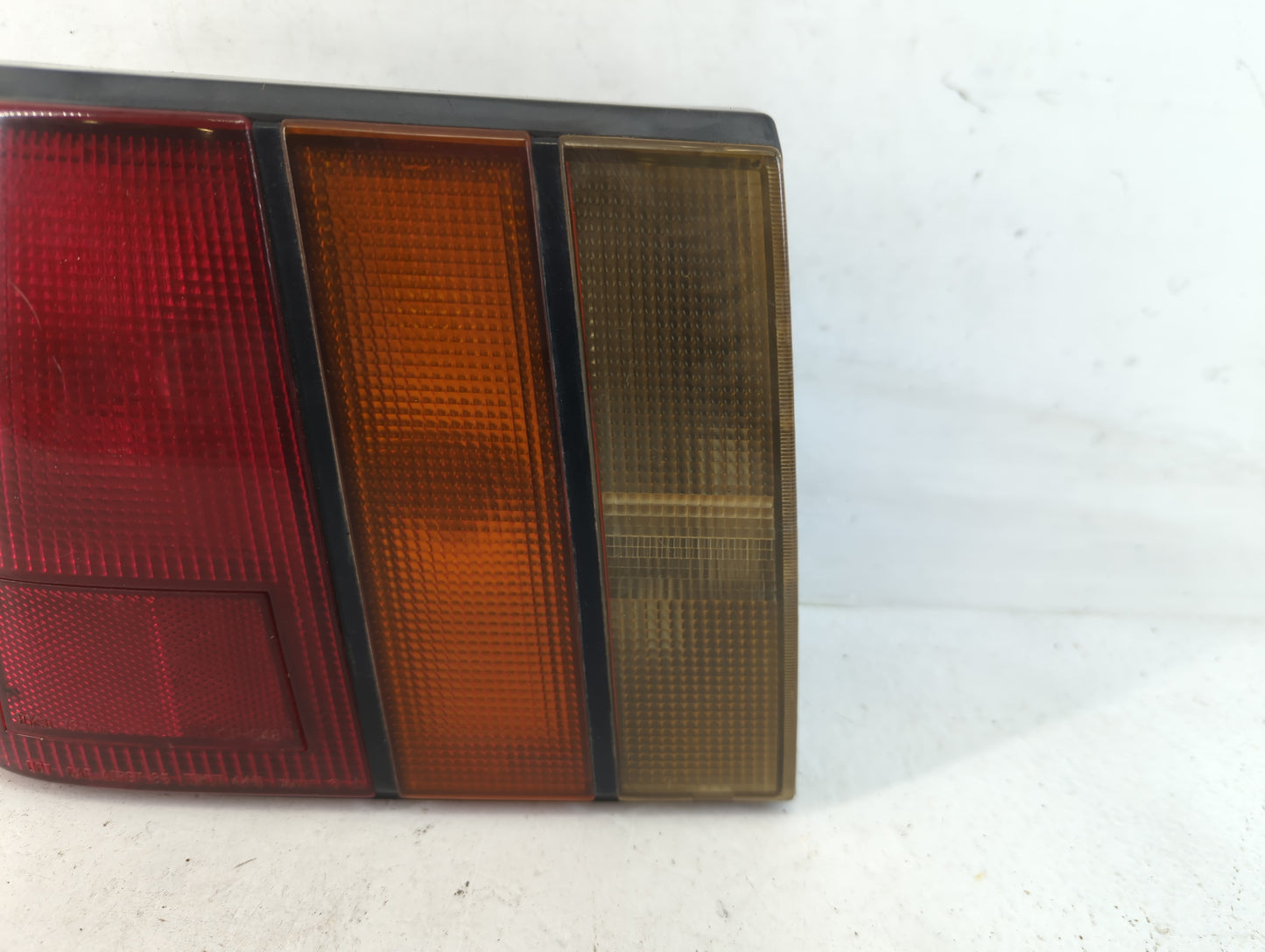 2007-2012 Gmc Acadia Tail Light Assembly Passenger Right OEM Fits Fits 2007 2008 2009 2010 2011 2012 OEM Used Auto Parts - O