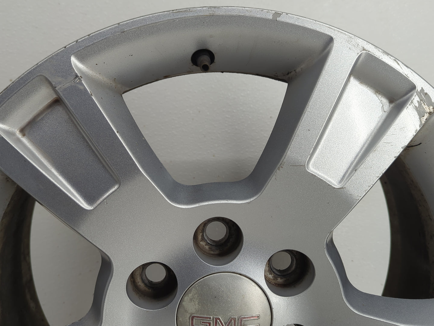 2007-2007 Gmc Acadia Oem Wheel Rim 829860 - Oemusedautoparts1.com