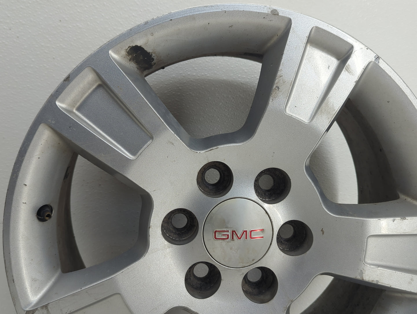 2007-2007 Gmc Acadia Oem Wheel Rim 829861 - Oemusedautoparts1.com