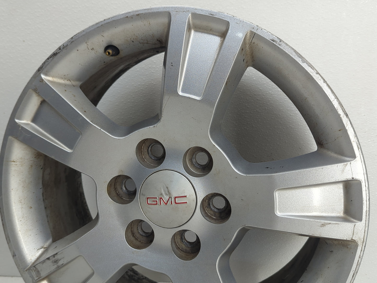 2007-2007 Gmc Acadia Oem Wheel Rim 829864 - Oemusedautoparts1.com