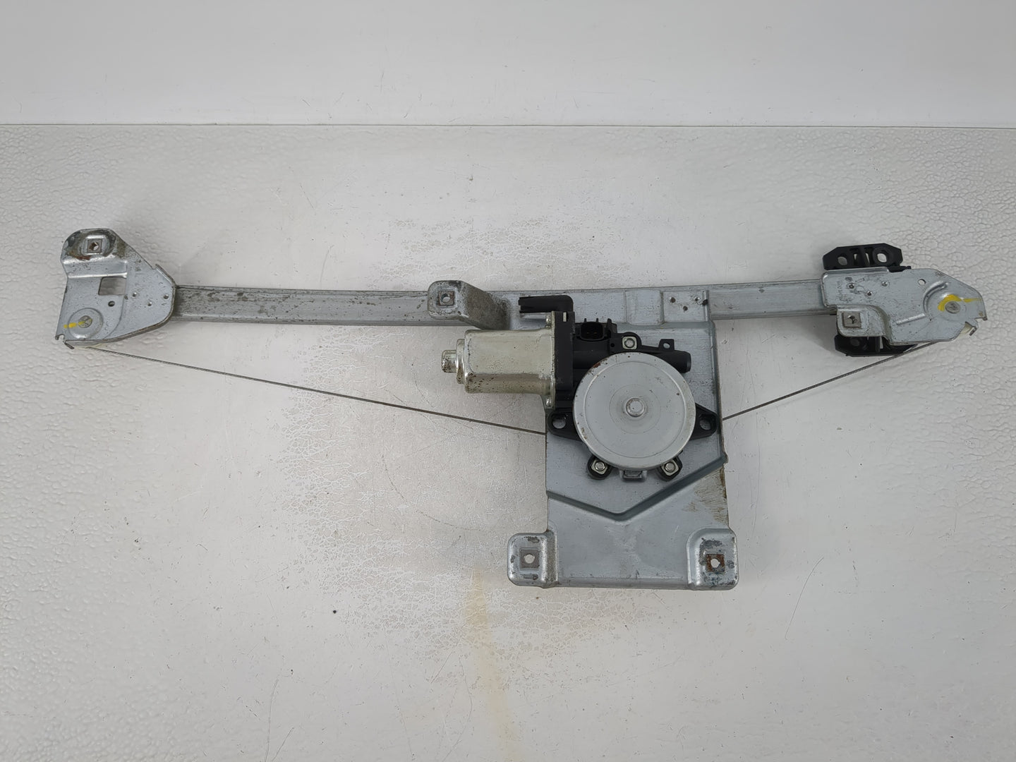 2004-2012 Gmc Canyon Driver Rear Left Power Window Motor - Oemusedautoparts1.com