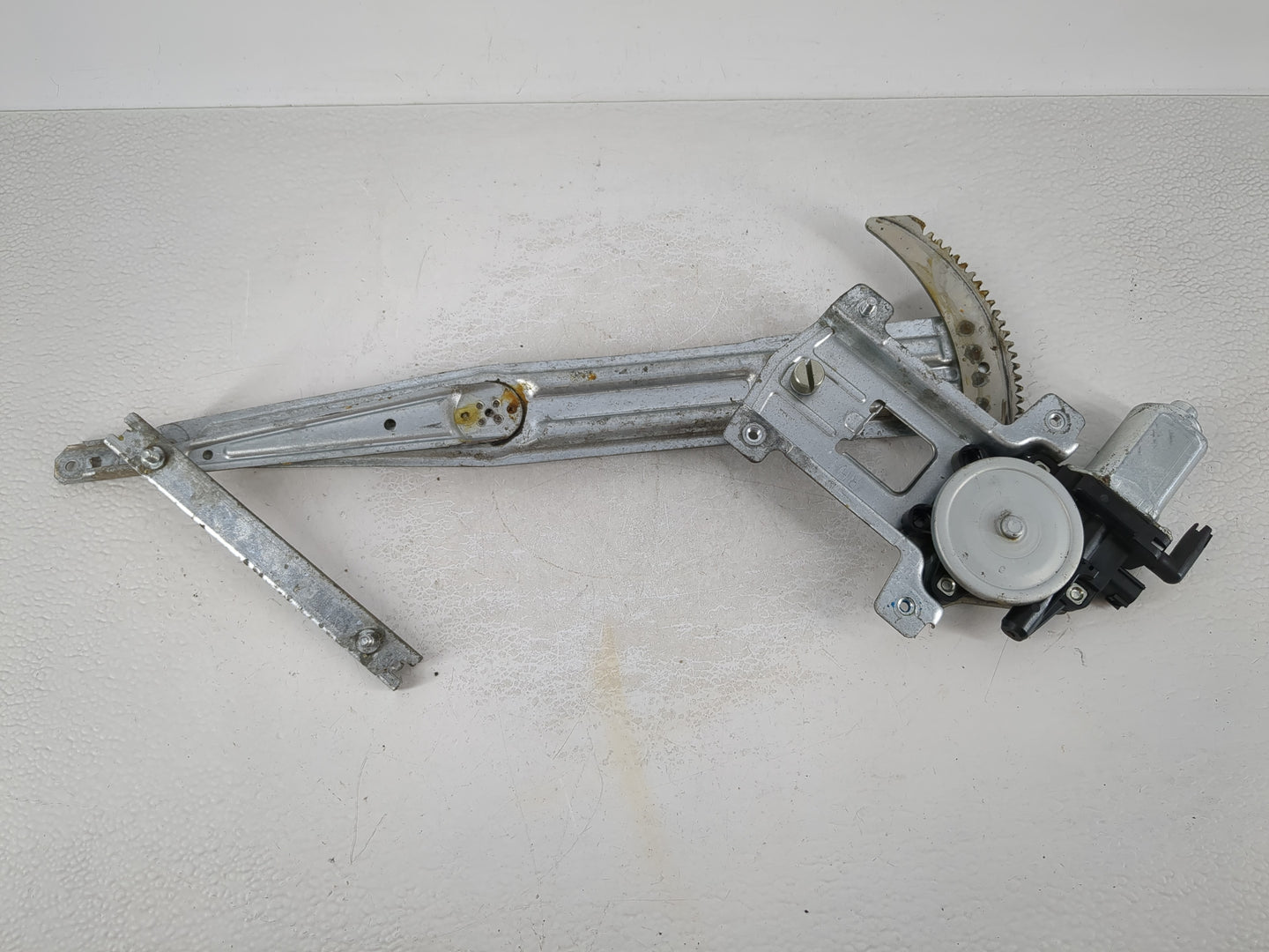 2004-2012 Gmc Canyon Passenger Front Right Power Window Motor - Oemusedautoparts1.com