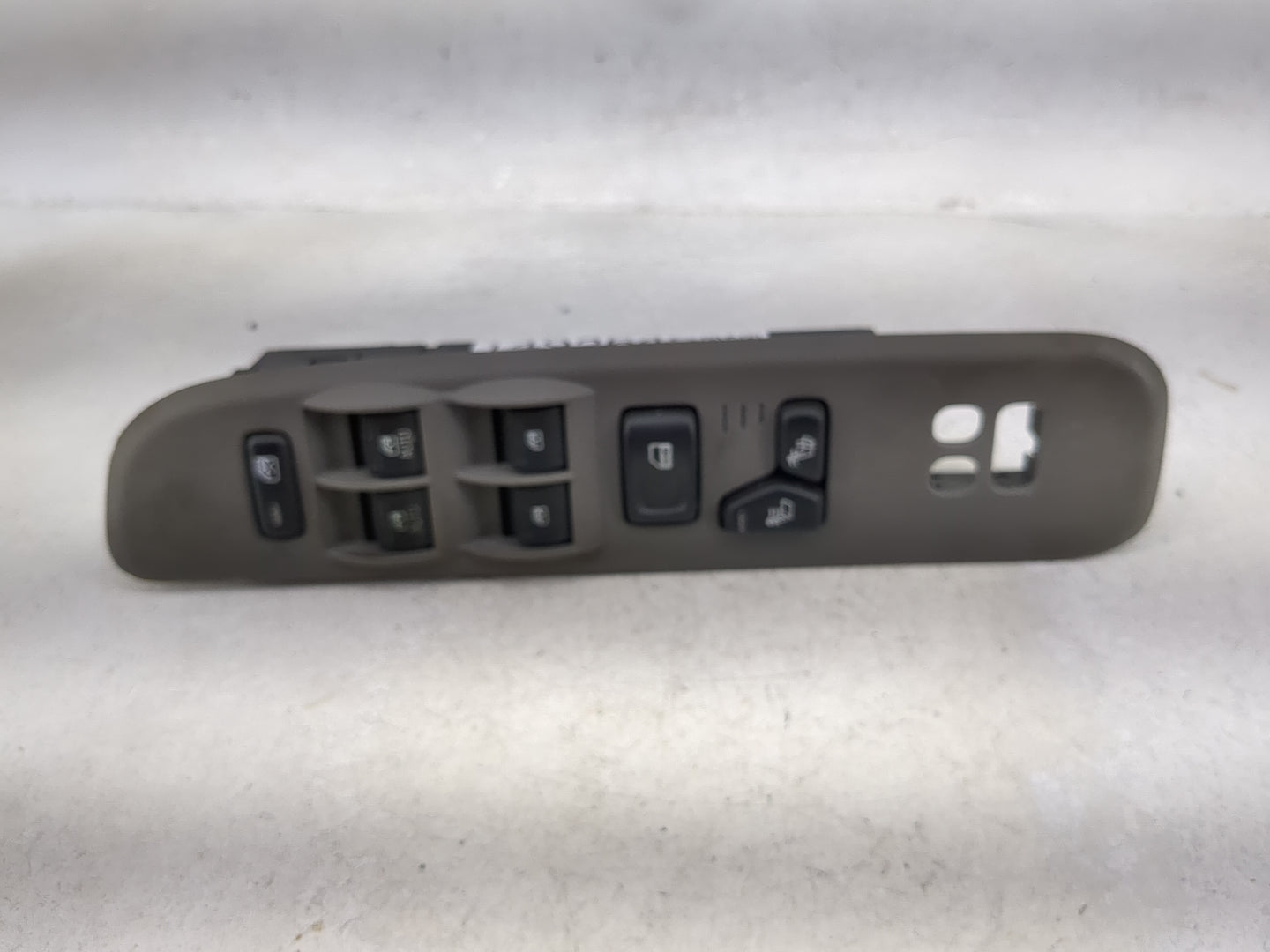 2006-2009 Gmc Envoy Master Power Window Switch Replacement Driver Side Left P/N:25866996 BP25866996Z100428P004 Fits OEM Used