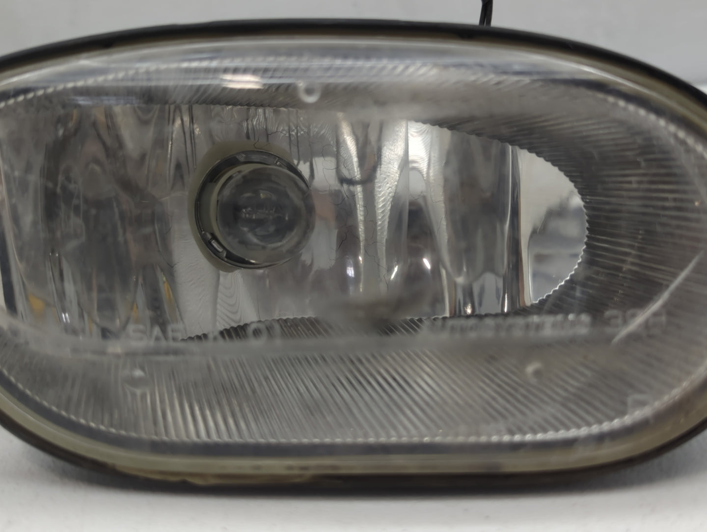 2002-2009 Gmc Envoy Passenger Right Oem Front Light Lamp - Oemusedautoparts1.com