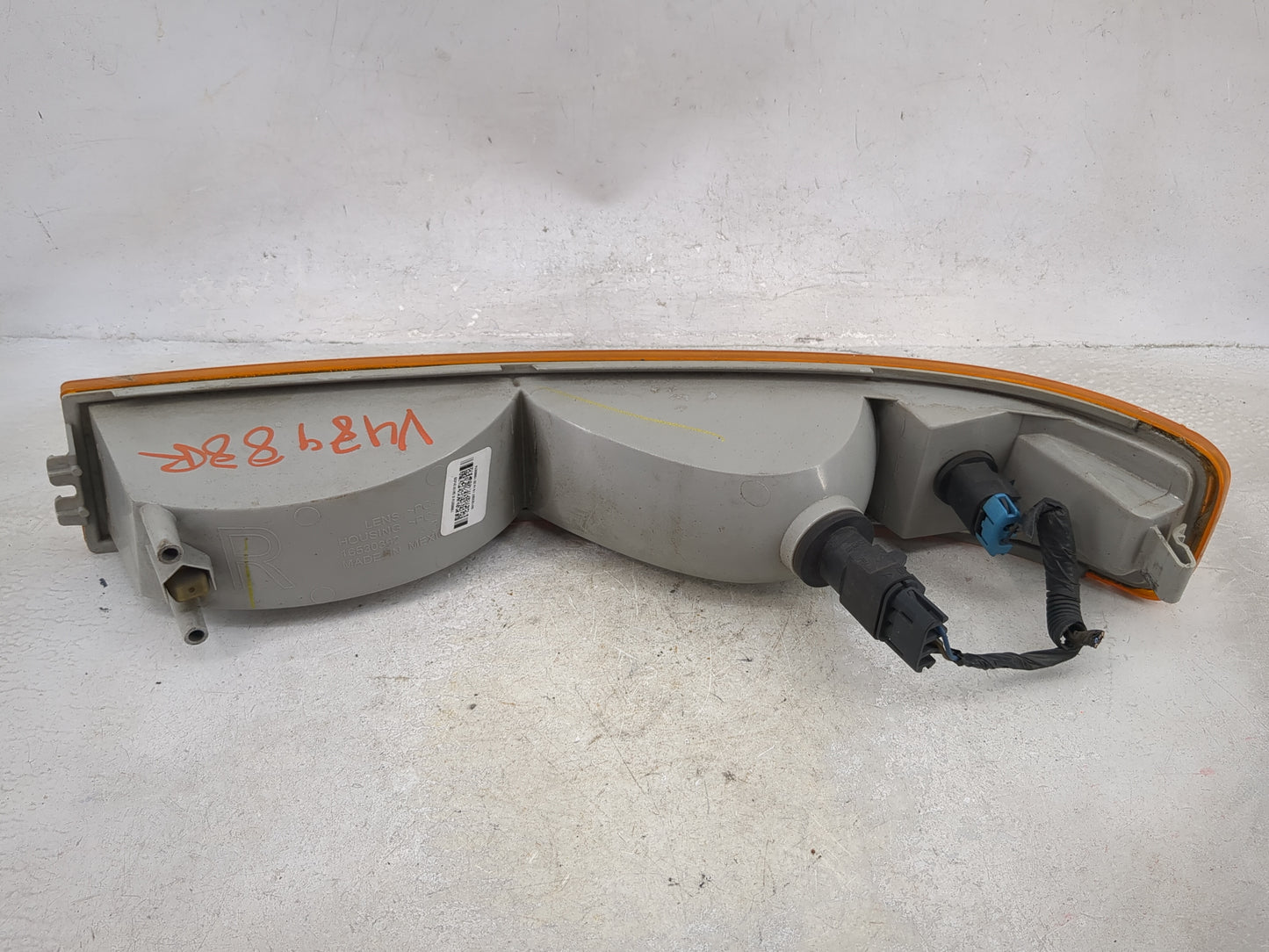 Gmc Savana Passenger Right Oem Front Light Lamp - Oemusedautoparts1.com