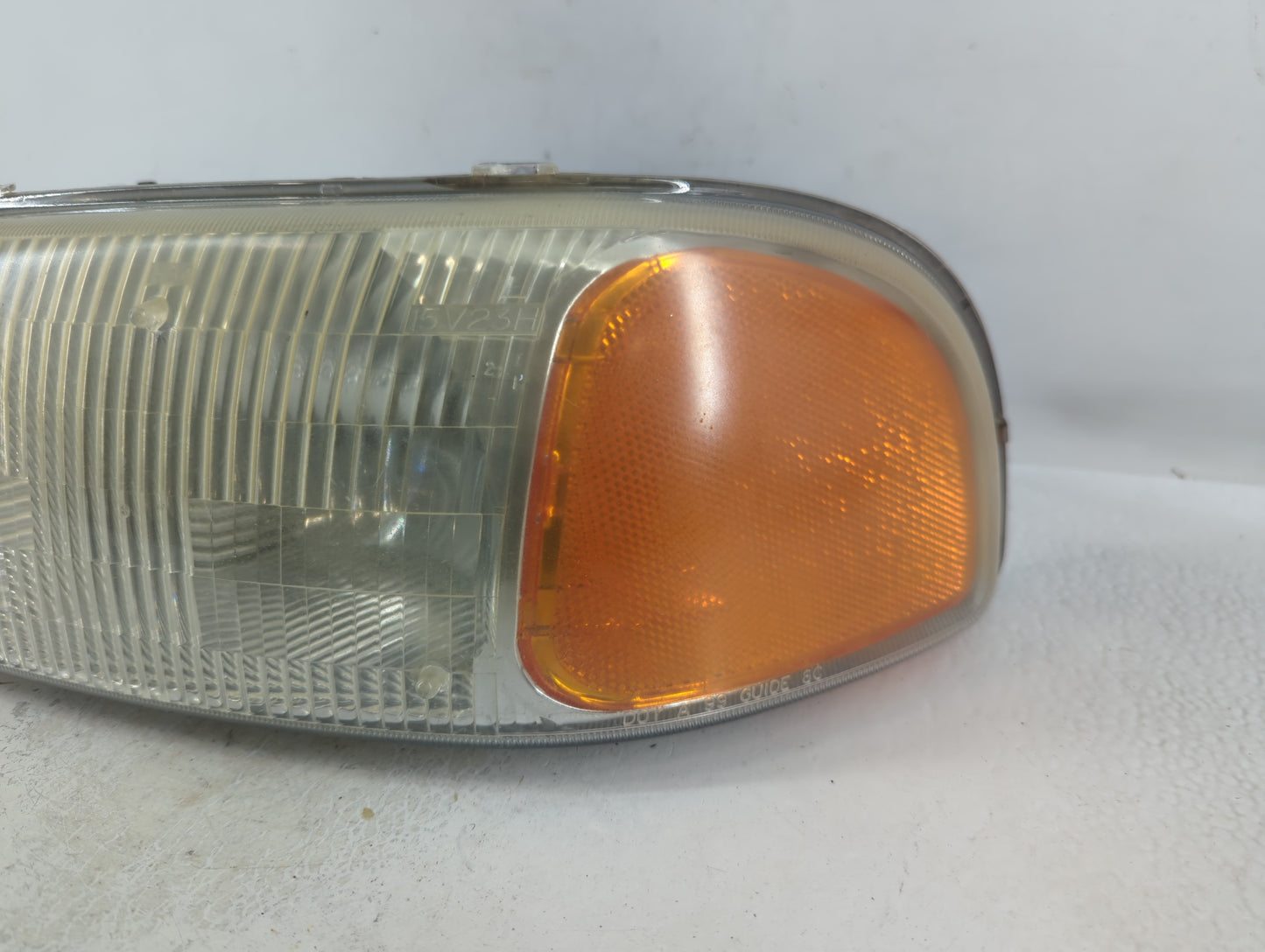 2007-2007 Gmc Sierra Passenger Right Oem Head Light Headlight Lamp - Oemusedautoparts1.com
