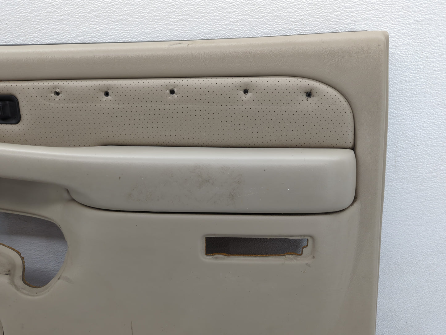 2007 Gmc Sierra Rear Left Driver Interior Door Panel Trim - Oemusedautoparts1.com