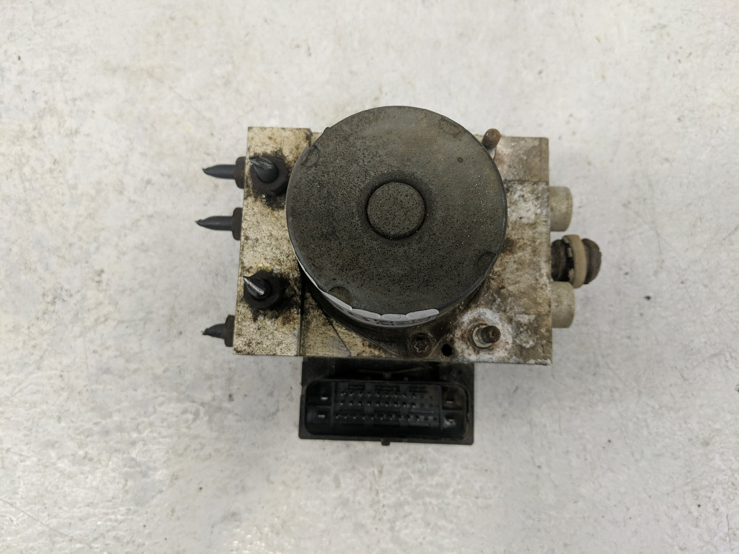 2007 Gmc Sierra 1500 ABS Pump Control Module Replacement Fits OEM Used Auto Parts - Oemusedautoparts1.com