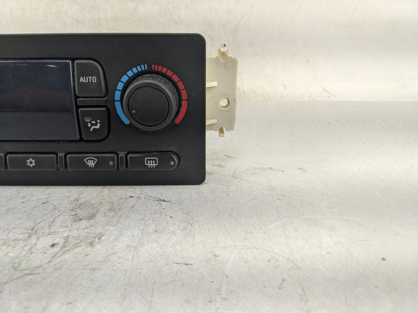 2004-2007 Gmc Sierra 1500 Climate Control Module Temperature AC/Heater Replacement P/N:18333 53272 Fits Fits 2004 2005 2006 
