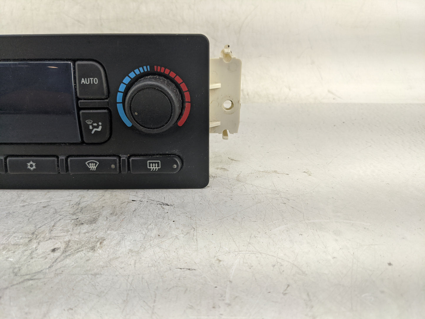2004-2007 Gmc Sierra 1500 Climate Control Module Temperature AC/Heater Replacement P/N:18333 53272 Fits Fits 2004 2005 2006 
