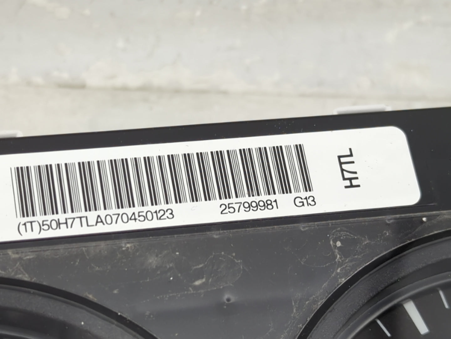 2007-2011 Gmc Sierra 1500 Instrument Cluster Speedometer Gauges P/N:25799981 Miles: Fits Fits 2007 2008 2009 2010 2011 OEM U