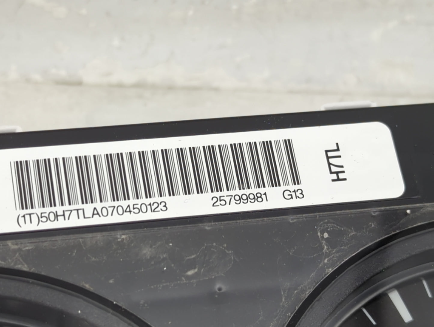 2007-2011 Gmc Sierra 1500 Instrument Cluster Speedometer Gauges P/N:25799981 Miles: Fits Fits 2007 2008 2009 2010 2011 OEM U