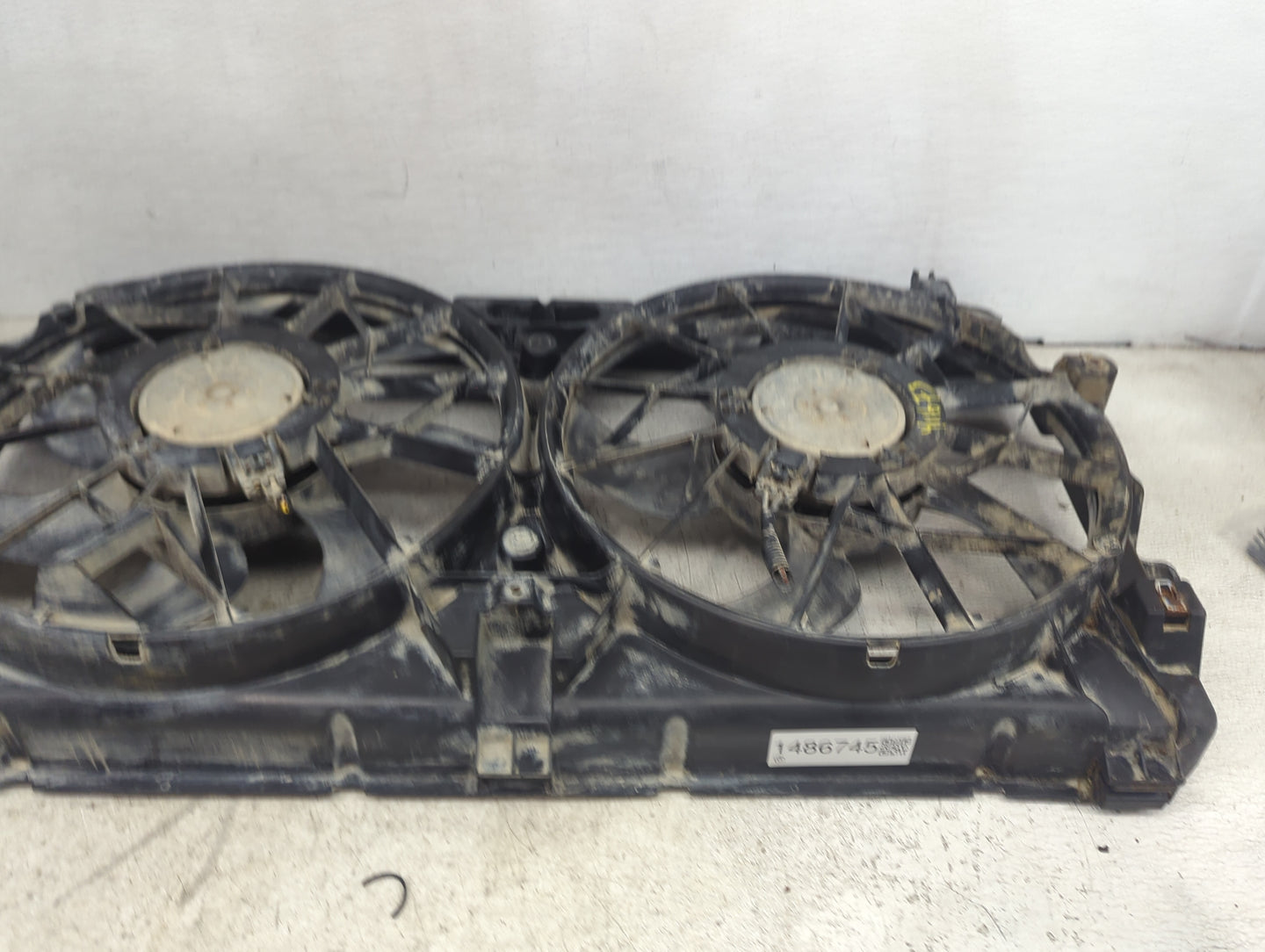 2007-2013 Gmc Sierra 1500 Electric Radiator Cooling Fan Motor Assembly Fits Fits 2007 2008 2009 2010 2011 2012 2013 2014 OEM