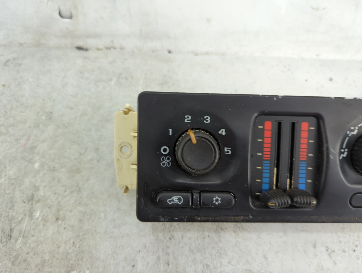 2005-2007 Gmc Sierra 1500 Climate Control Module Temperature AC/Heater Replacement P/N:15832313 Fits Fits 2005 2006 2007 OEM